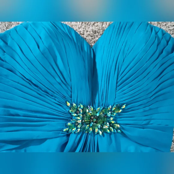 Prom formal full length gown - Picture 4 of 6